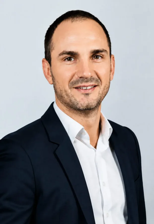 Pierre Sans